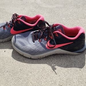 Nike Metcon running shoes sz 8